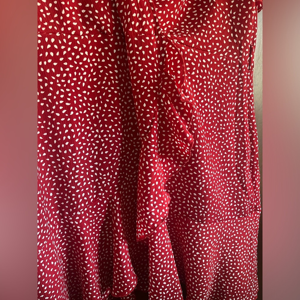 V-Neck Ruffle Dress - Picture 2 of 2
